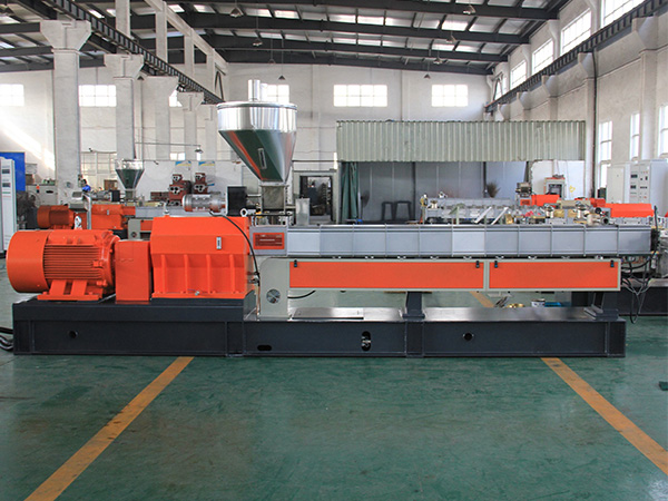 南京双螺杆挤出机