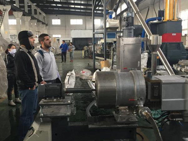 双螺杆水环切粒碳黑母粒专用造粒机