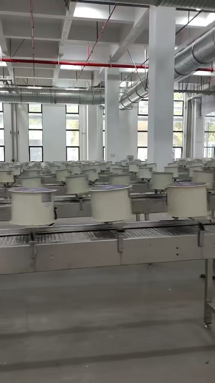 福建阳竹新材料科技有限公司购入连续购入南京聚力40余台竹粉降解料专用双螺杆挤出机